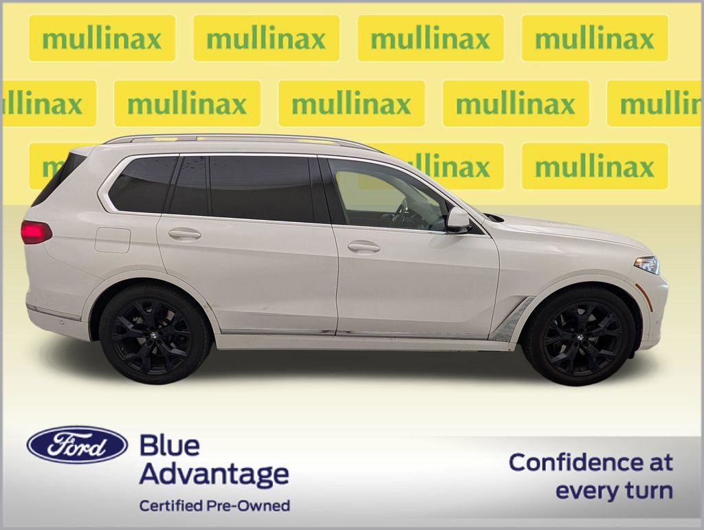 Used 2022 BMW X7 xDrive40i w/ Executive Package AWD/4WD image 2