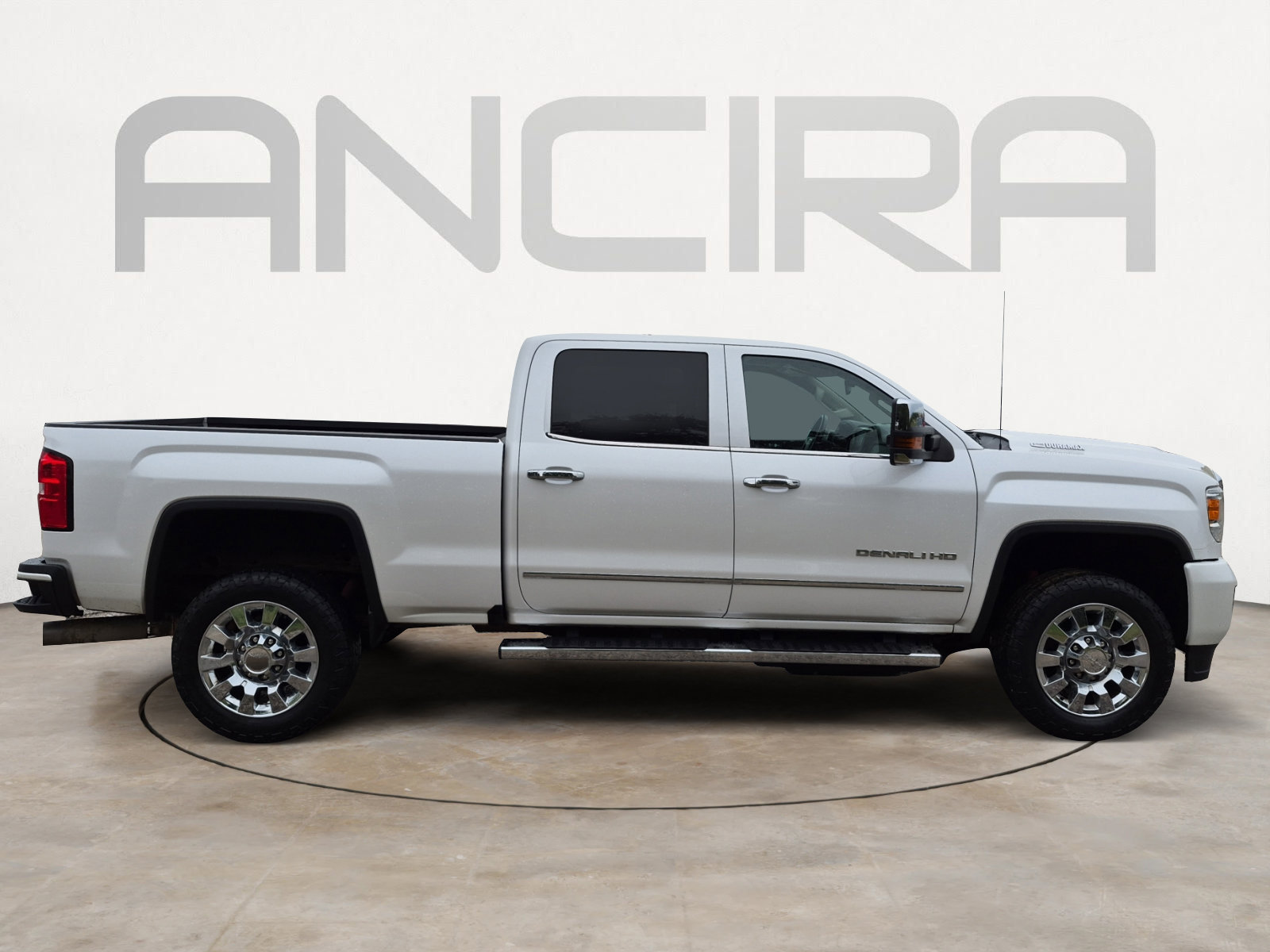 Used 2018 GMC Sierra 2500 Denali w/ Duramax Plus Package AWD/4WD image 11