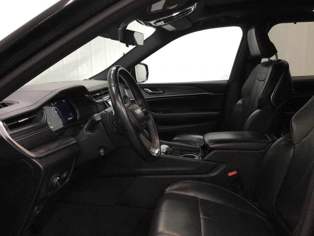 Used 2021 Jeep Grand Cherokee L Overland w/ Luxury Tech Group IV image 5