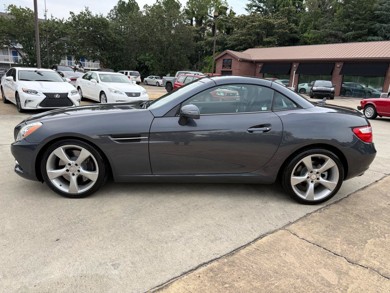 Used 2013 Mercedes-Benz SLK 350 image 3