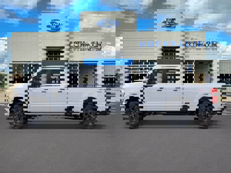 New 2026 Ford F350 4x4 Crew Cab Super Duty image 3