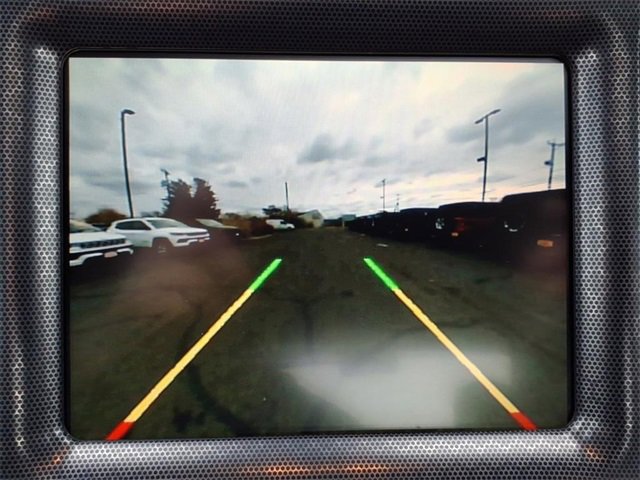 Certified 2016 Dodge Challenger R/T Plus image 30