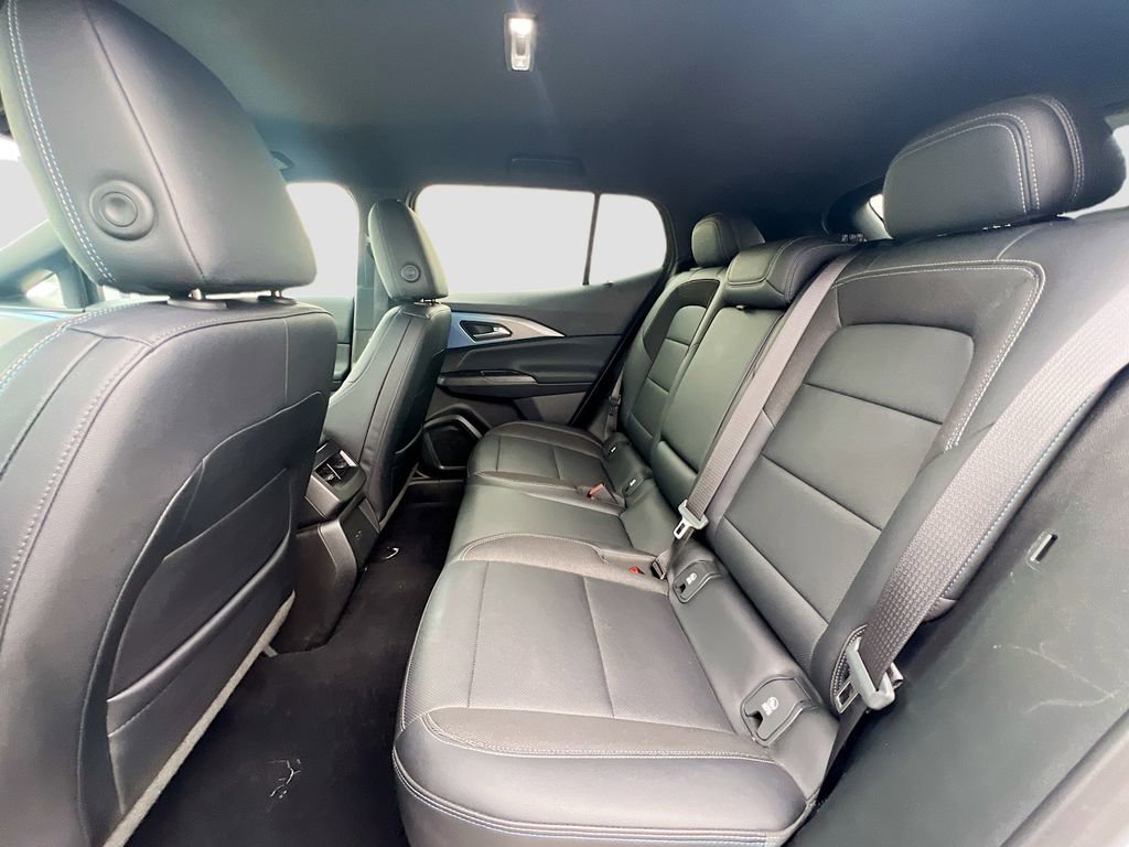 Used 2025 Chevrolet Equinox EV LT w/ Convenience Package image 24