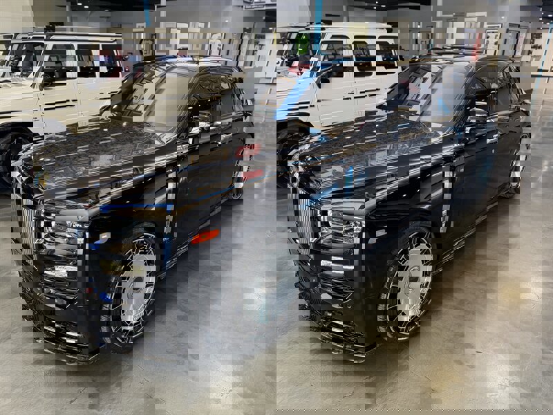 Used 2024 Rolls-Royce Phantom Sedan image 6