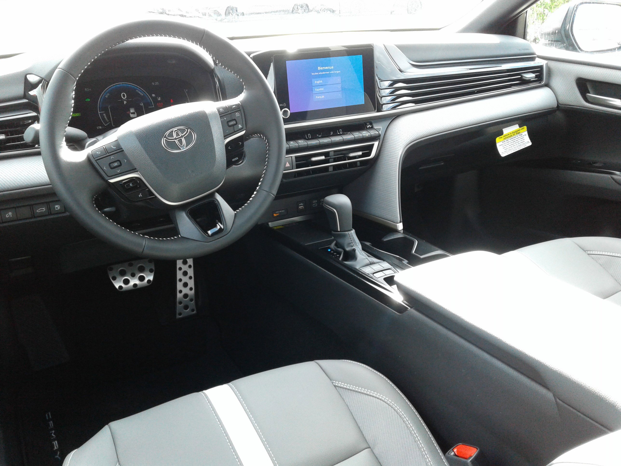 New 2026 Toyota Camry SE FWD image 4