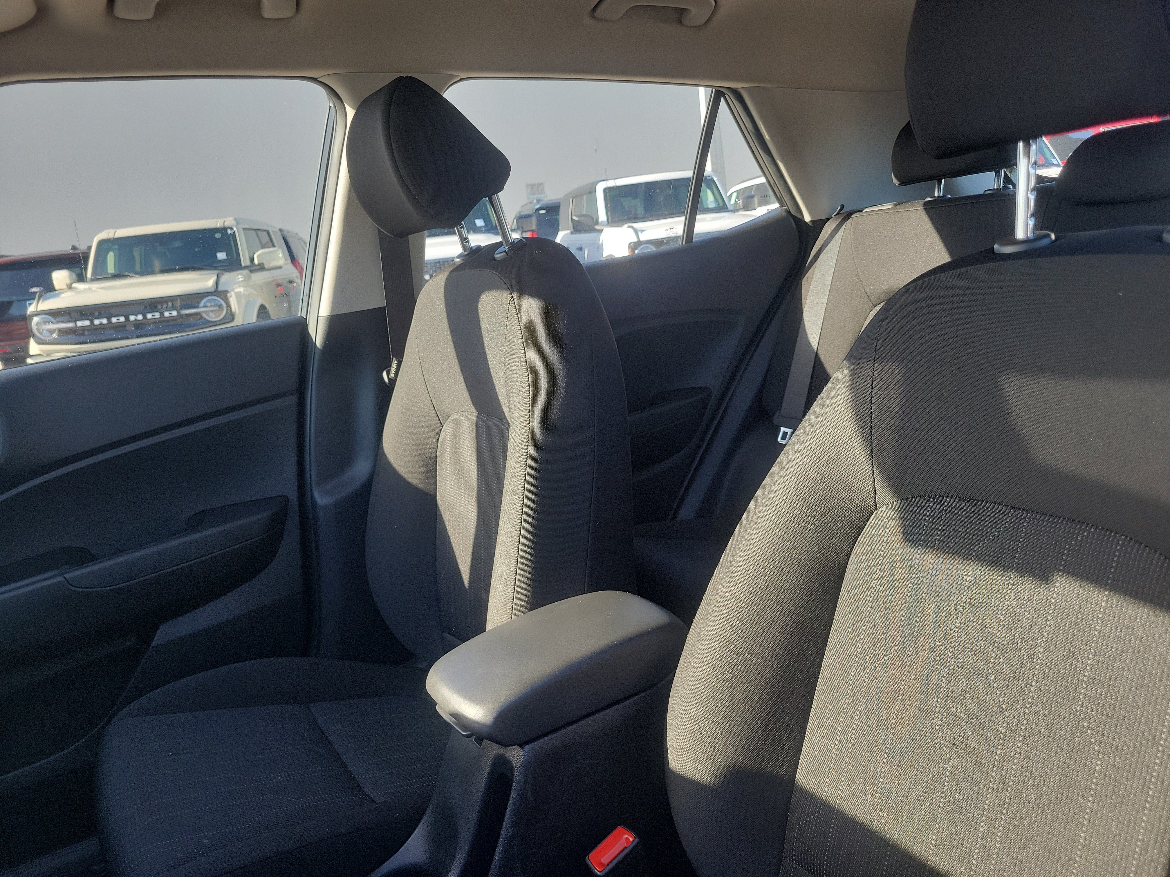Used 2026 Hyundai Venue SE FWD image 12