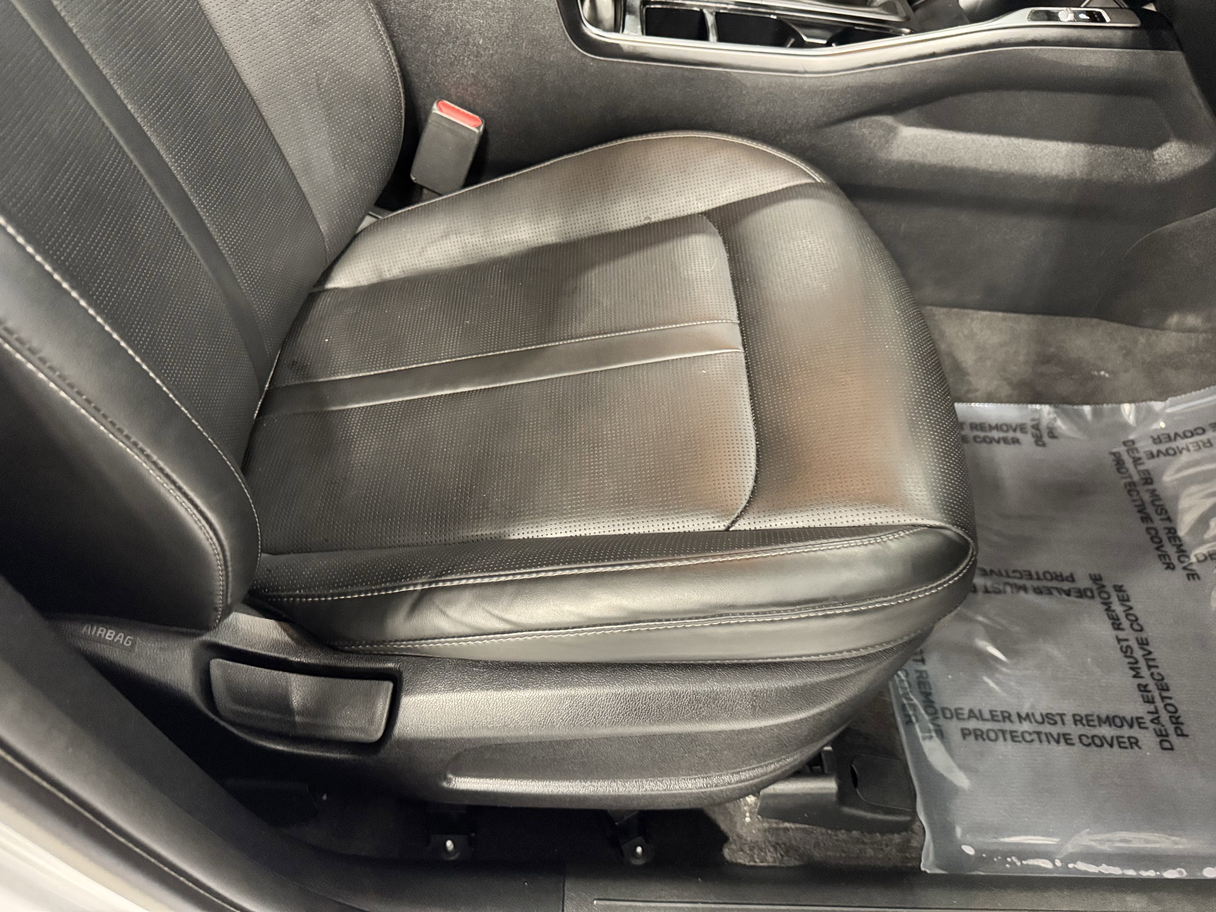 Used 2024 Kia Sorento S image 27