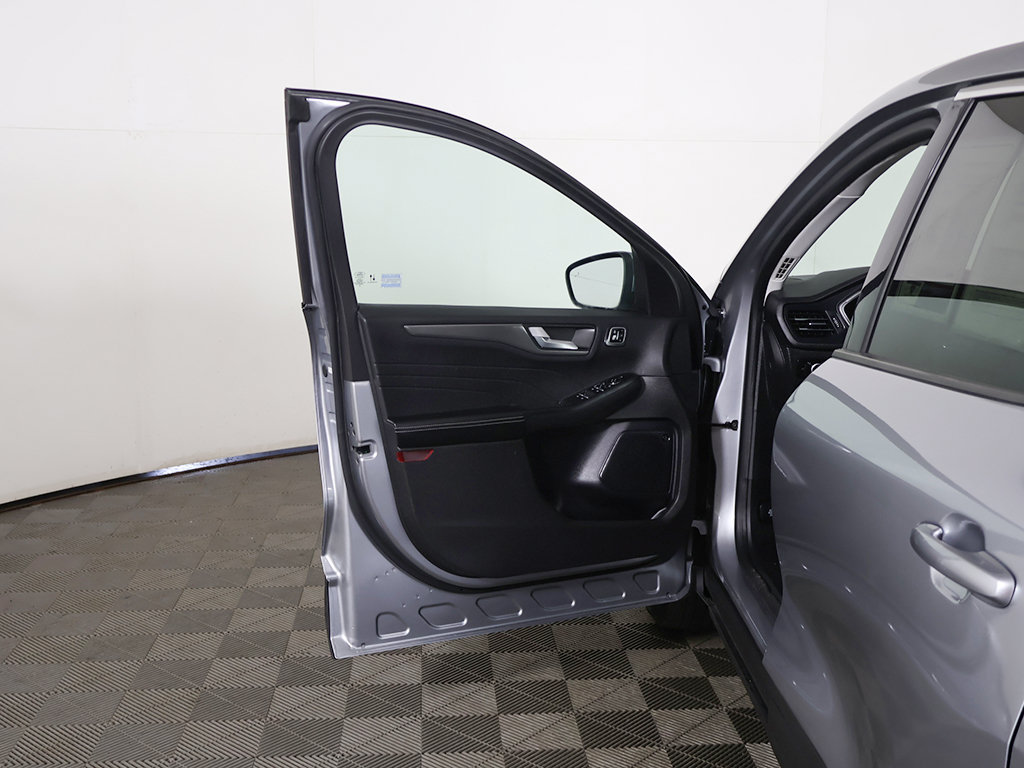 Used 2023 Ford Escape Active w/ Tech Pack #2 AWD/4WD image 19