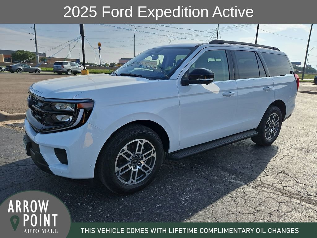 Used 2025 Ford Expedition Active AWD/4WD image 5