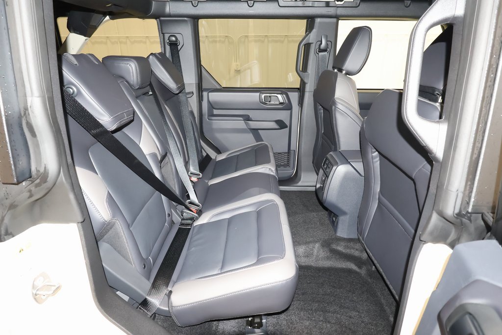 New 2025 Ford Bronco Outer Banks image 13