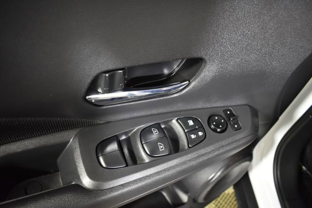 Used 2021 Nissan Kicks SV FWD image 8