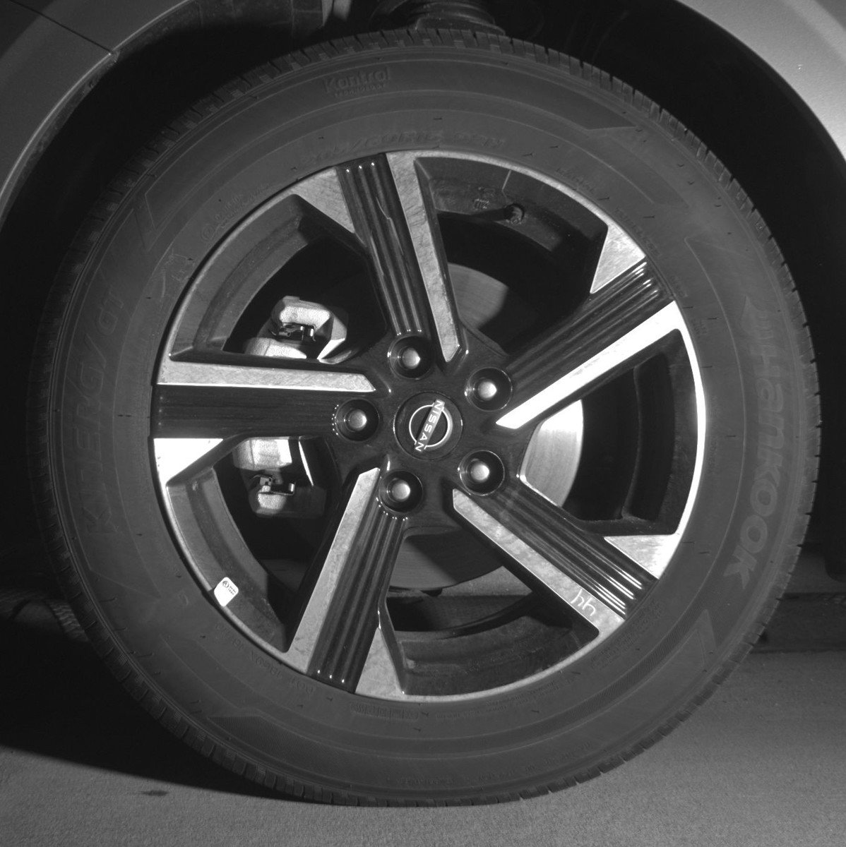 Used 2025 Nissan Sentra SV image 12