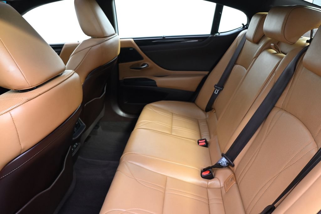 Used 2020 Lexus ES 350 Ultra Luxury w/ Accessory Package 2 FWD image 21