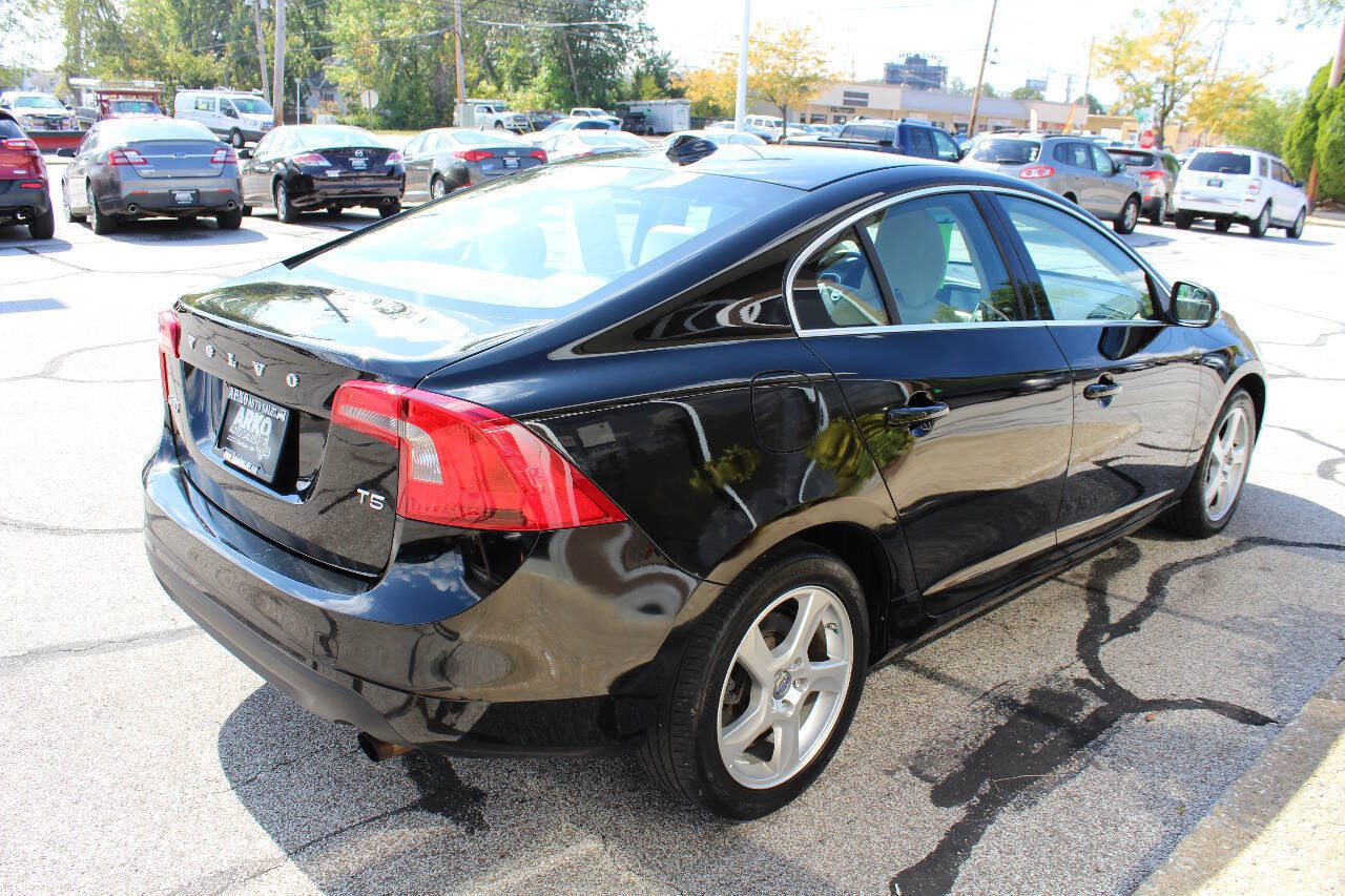 Used 2012 Volvo S60 T5 w/ Climate Pkg image 9