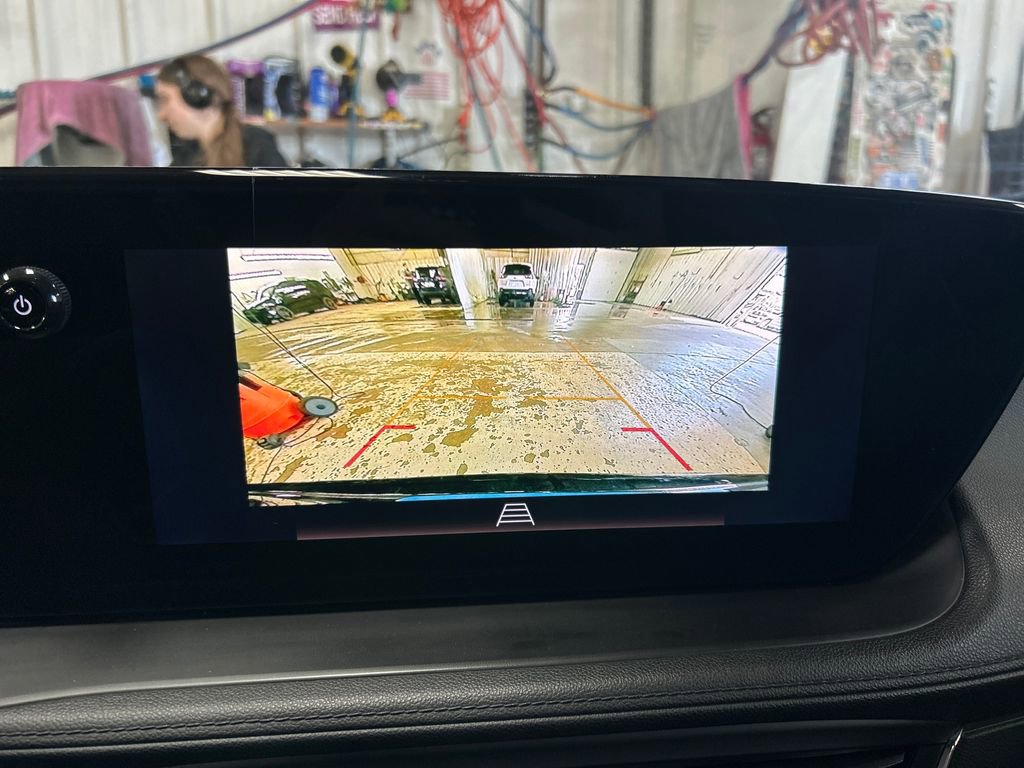Used 2024 Buick Encore GX Avenir w/ Avenir Convenience Package AWD/4WD image 23