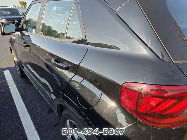 Used 2025 Hyundai Venue SEL FWD image 7