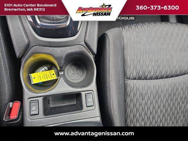 Used 2019 Nissan Rogue SV w/ Premium Package AWD/4WD image 17