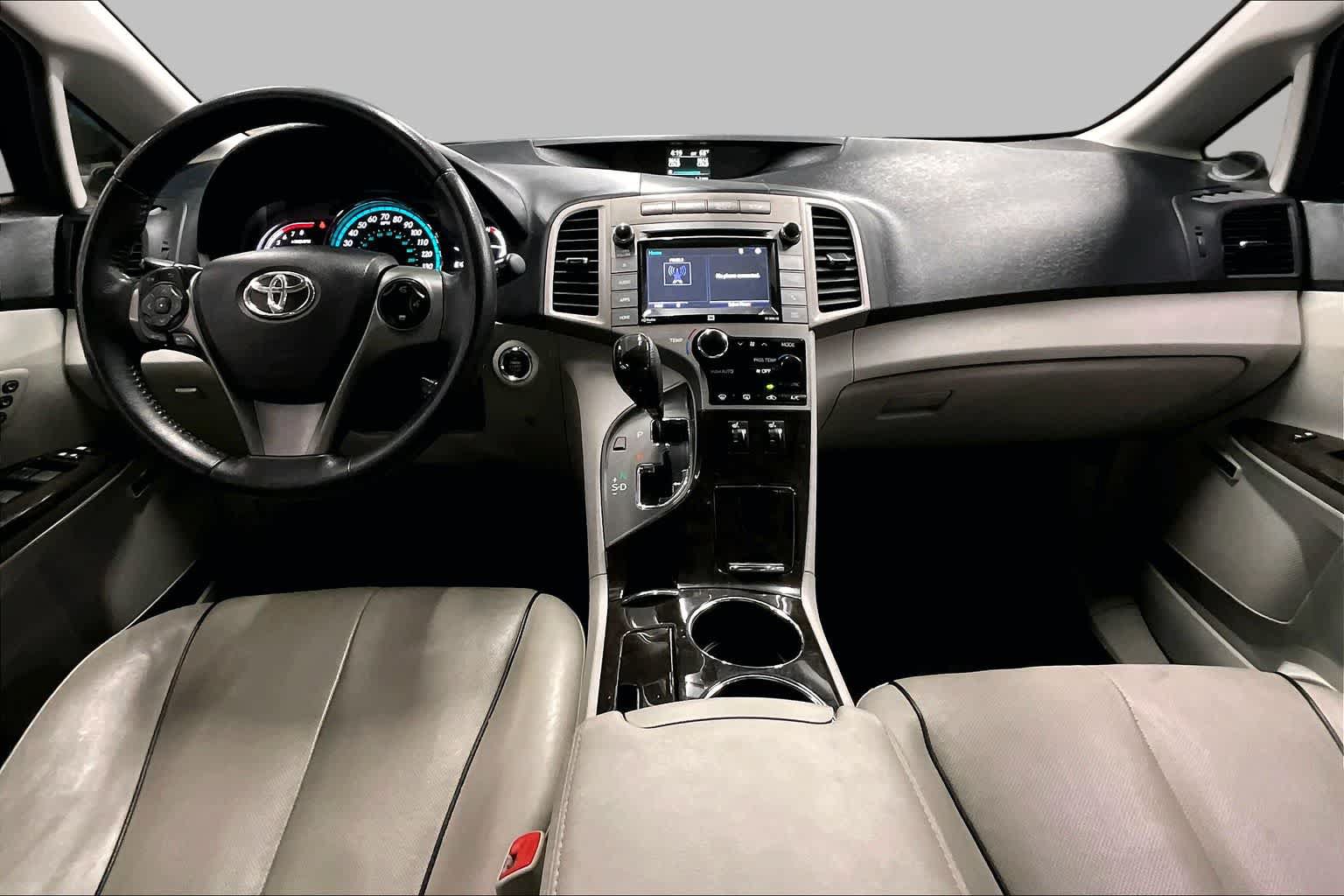 Used 2015 Toyota Venza XLE w/ XLE Premium Package FWD image 16