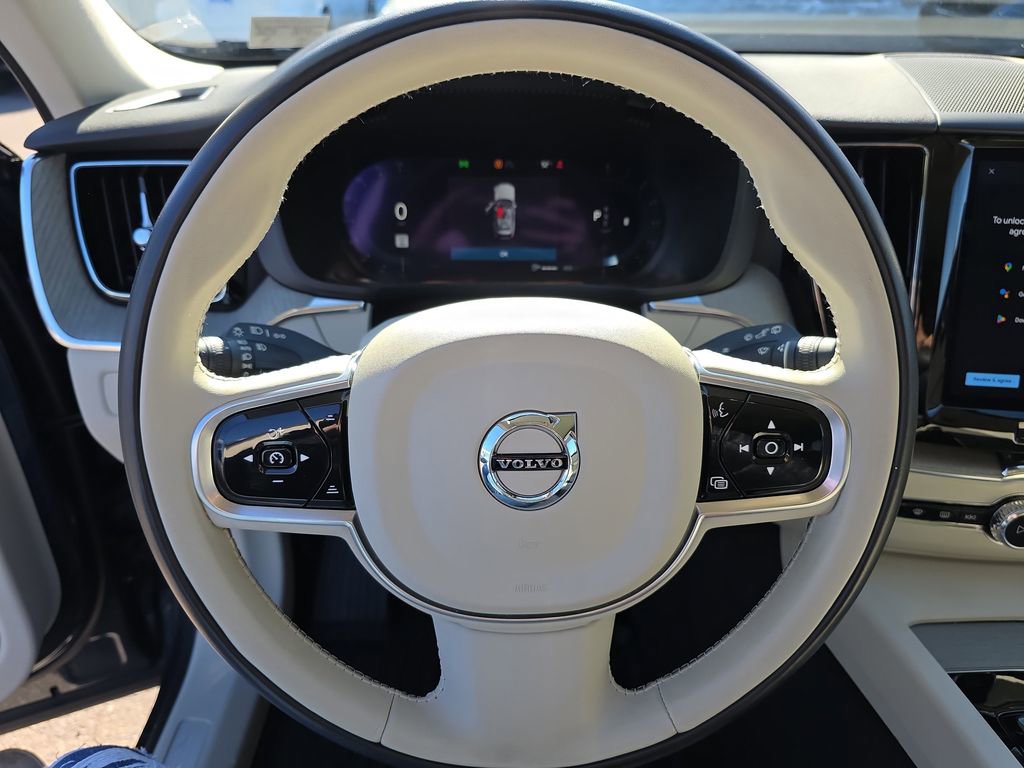 Used 2023 Volvo XC60 B5 Plus w/ Climate Package image 26
