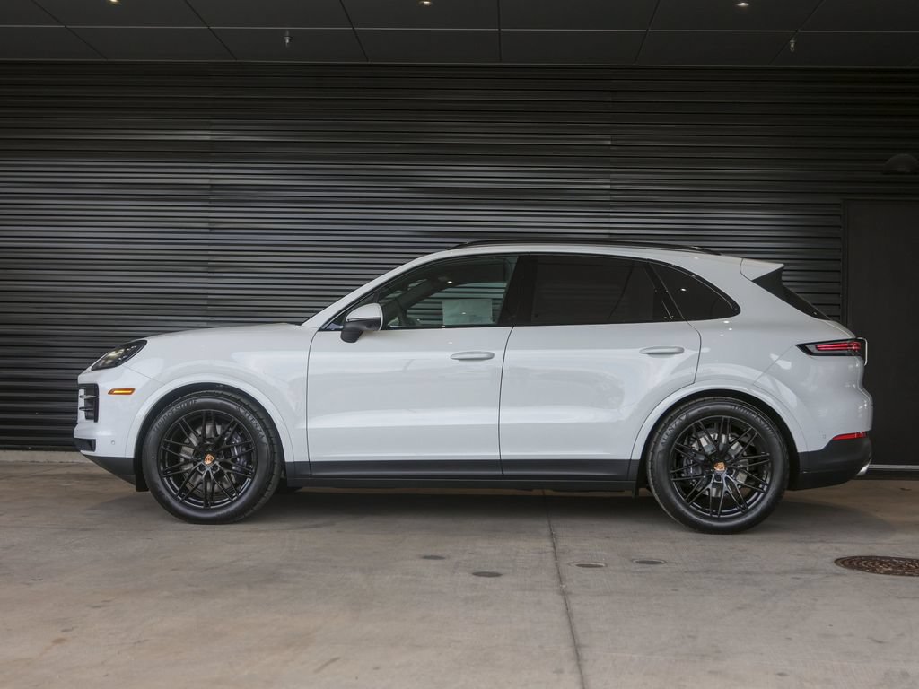 New 2026 Porsche Cayenne AWD/4WD image 2