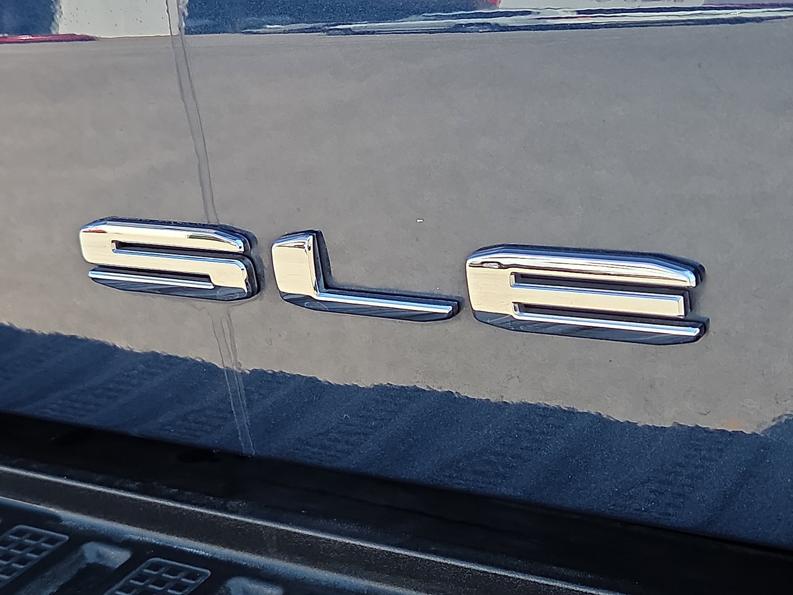 Used 2023 GMC Sierra 1500 SLE RWD image 8