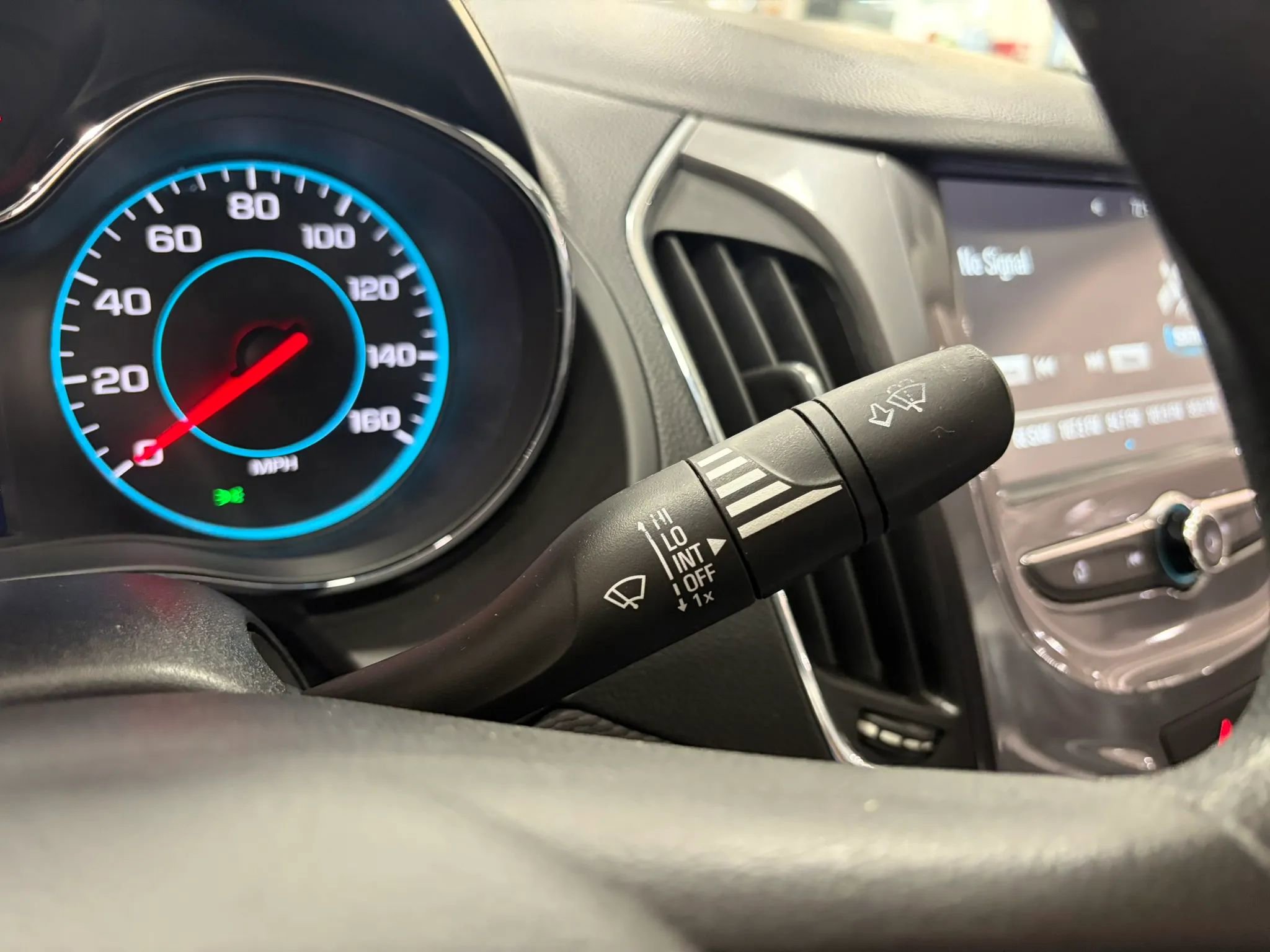 Used 2018 Chevrolet Cruze LT w/ LT Fleet Convenience Package image 35