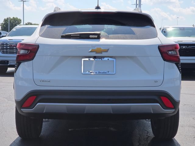 New 2026 Chevrolet Trax LT w/ LT Convenience Package FWD image 12