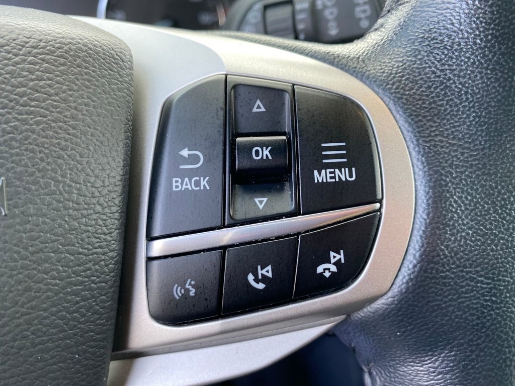 Used 2022 Ford Explorer XLT w/ Equipment Group 202A image 27