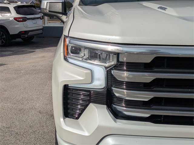 Used 2023 Chevrolet Silverado 1500 High Country w/ Technology Package image 9