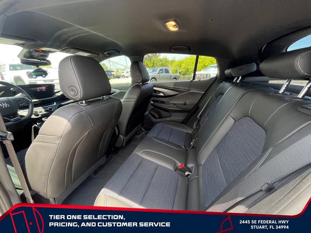 Used 2025 Buick Envista Preferred w/ Convenience I Package FWD image 12