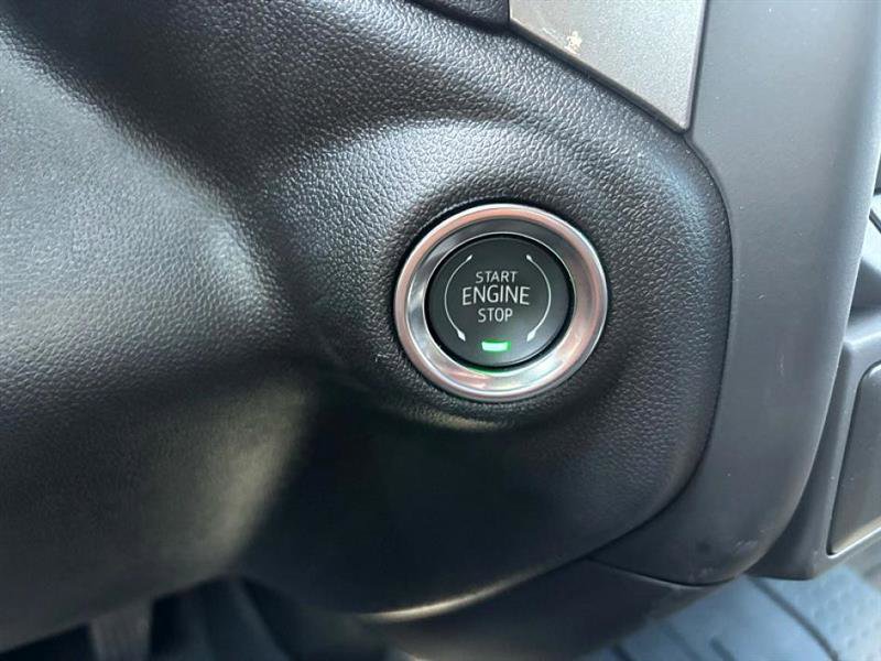 Used 2025 Chevrolet Silverado 1500 Custom image 28
