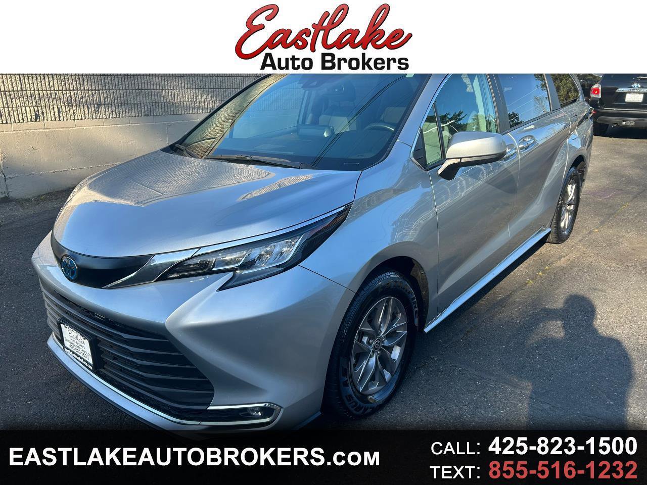 Used 2022 Toyota Sienna XLE