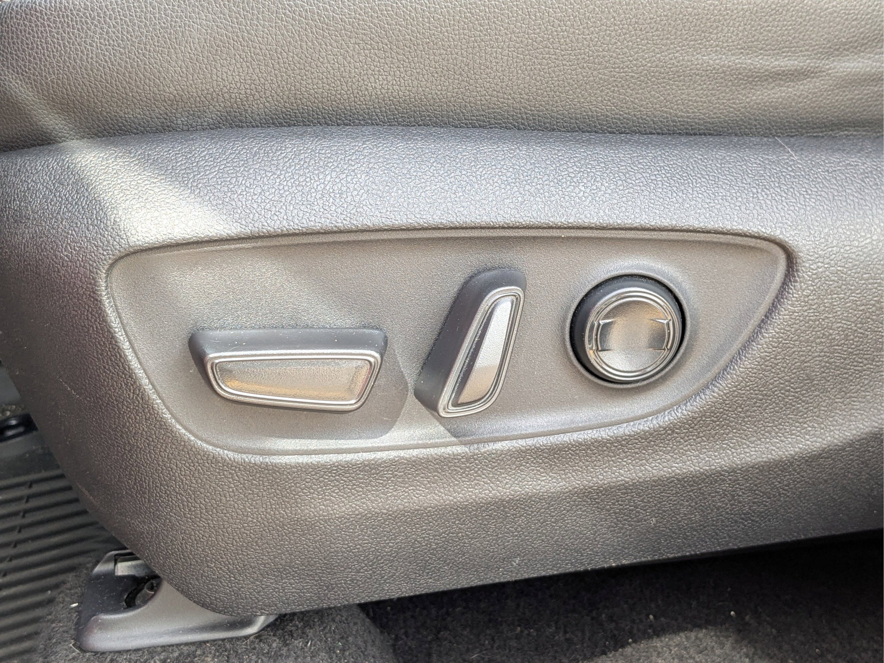 Used 2024 Toyota Grand Highlander AWD image 21