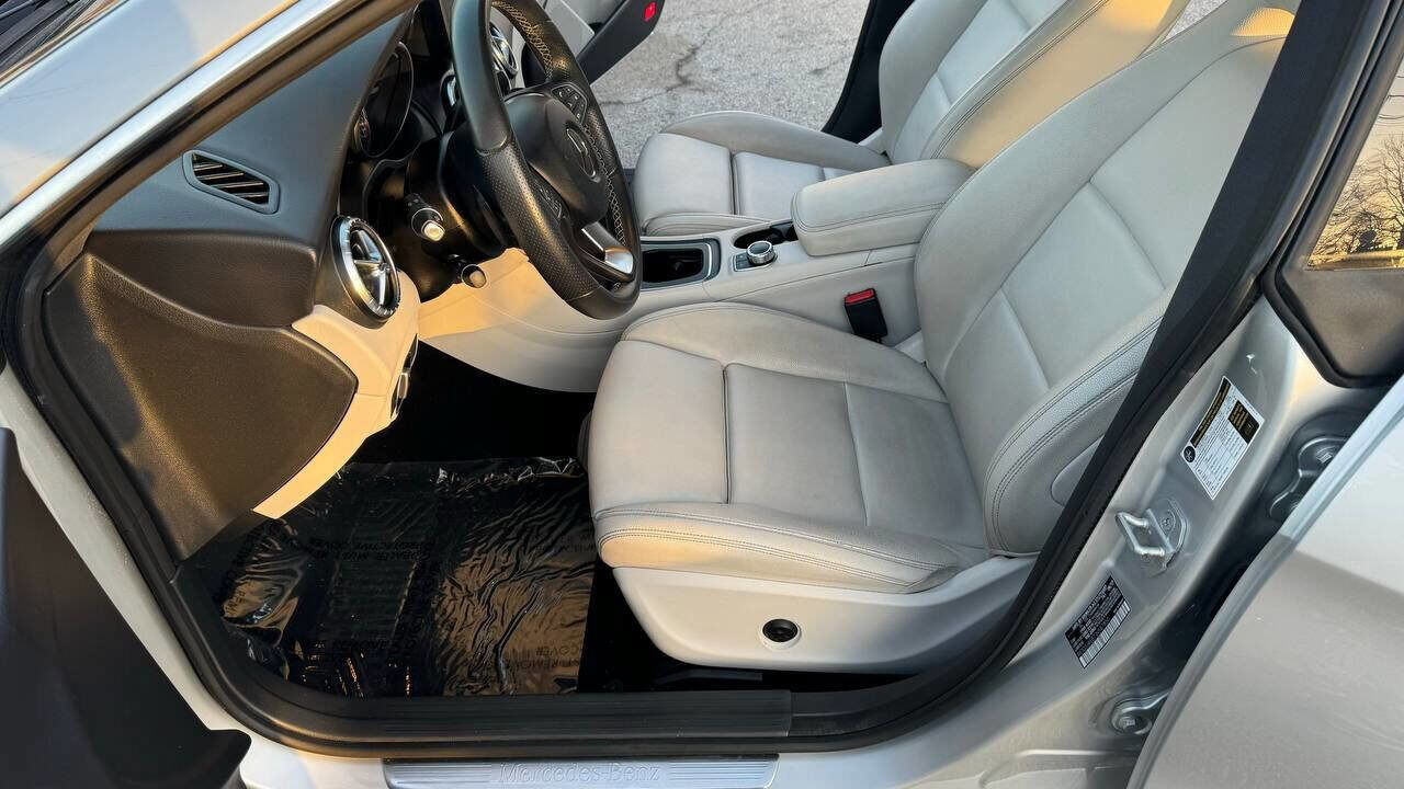 Used 2018 Mercedes-Benz CLA 250 image 14