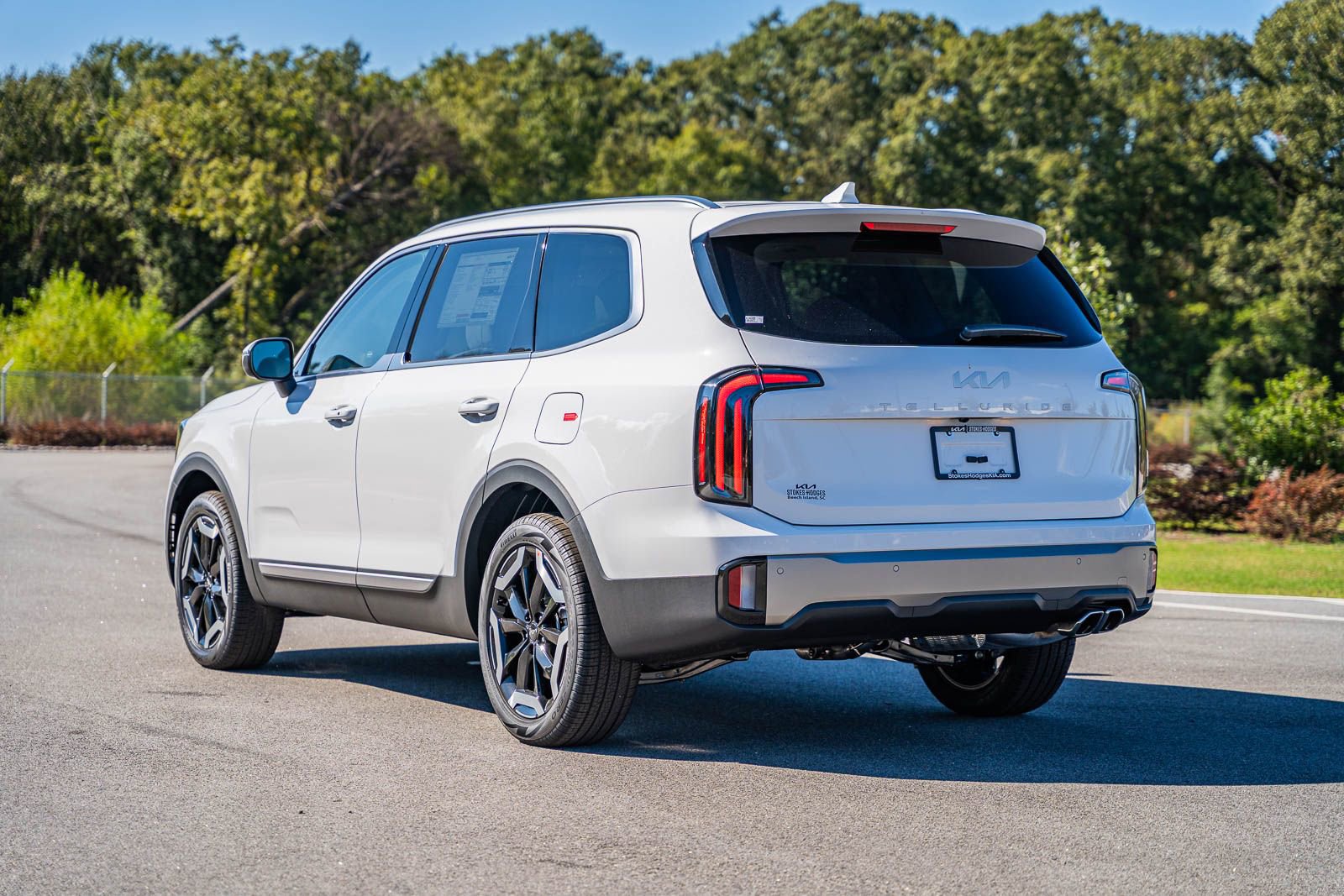 New 2025 Kia Telluride EX image 3