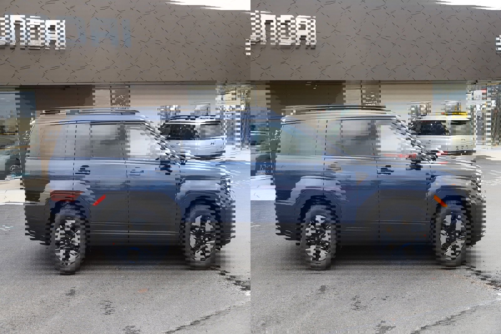 New 2026 Hyundai Santa Fe SEL image 2