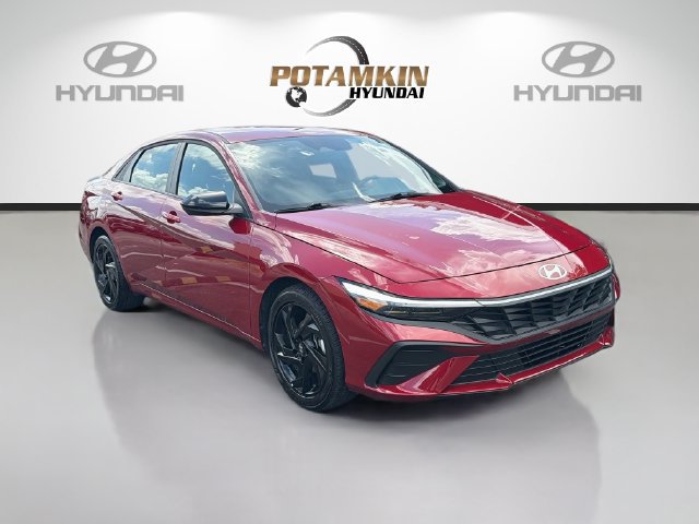 Certified 2026 Hyundai Elantra Sport FWD image 4
