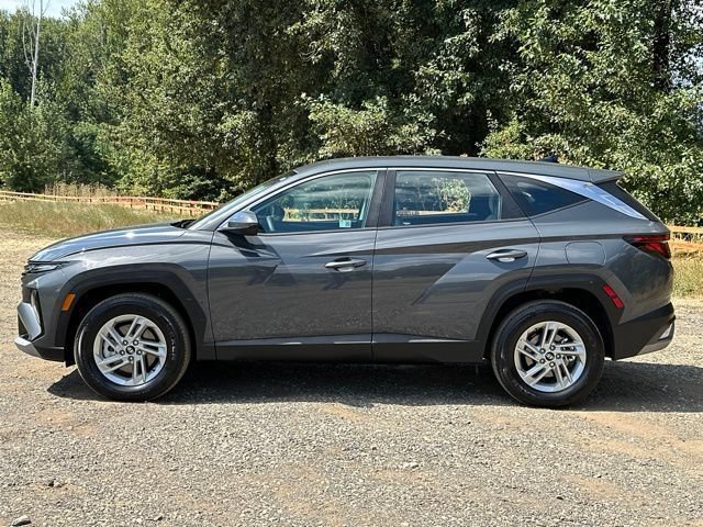Certified 2025 Hyundai Tucson SE AWD/4WD image 6