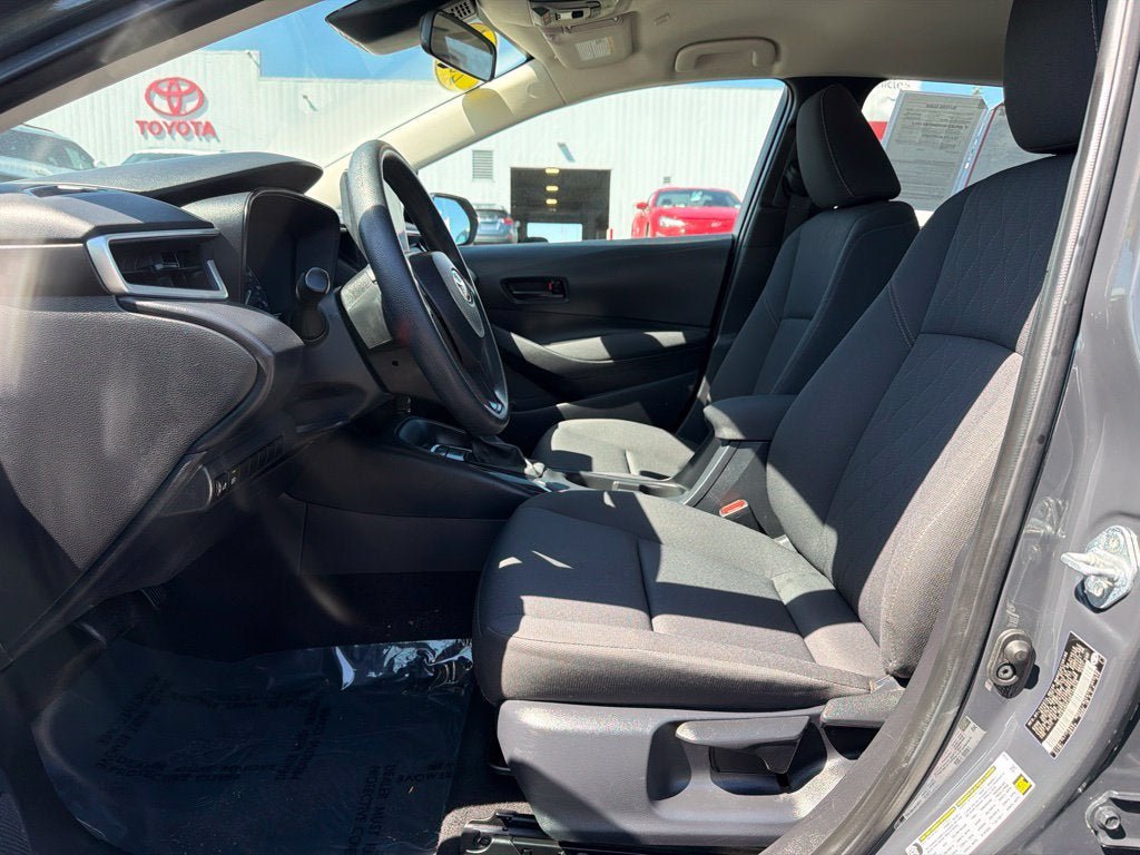 Used 2024 Toyota Corolla LE FWD image 16