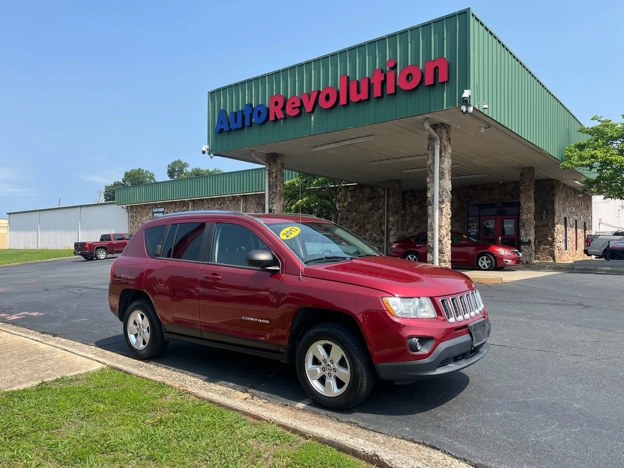 Used 2013 Jeep Compass Latitude image 2