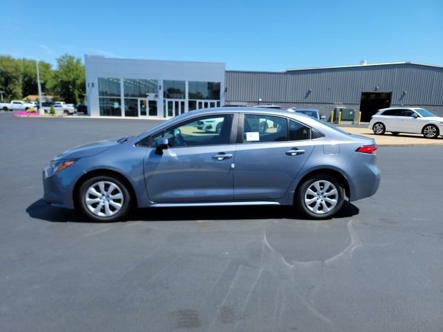 New 2025 Toyota Corolla LE image 4