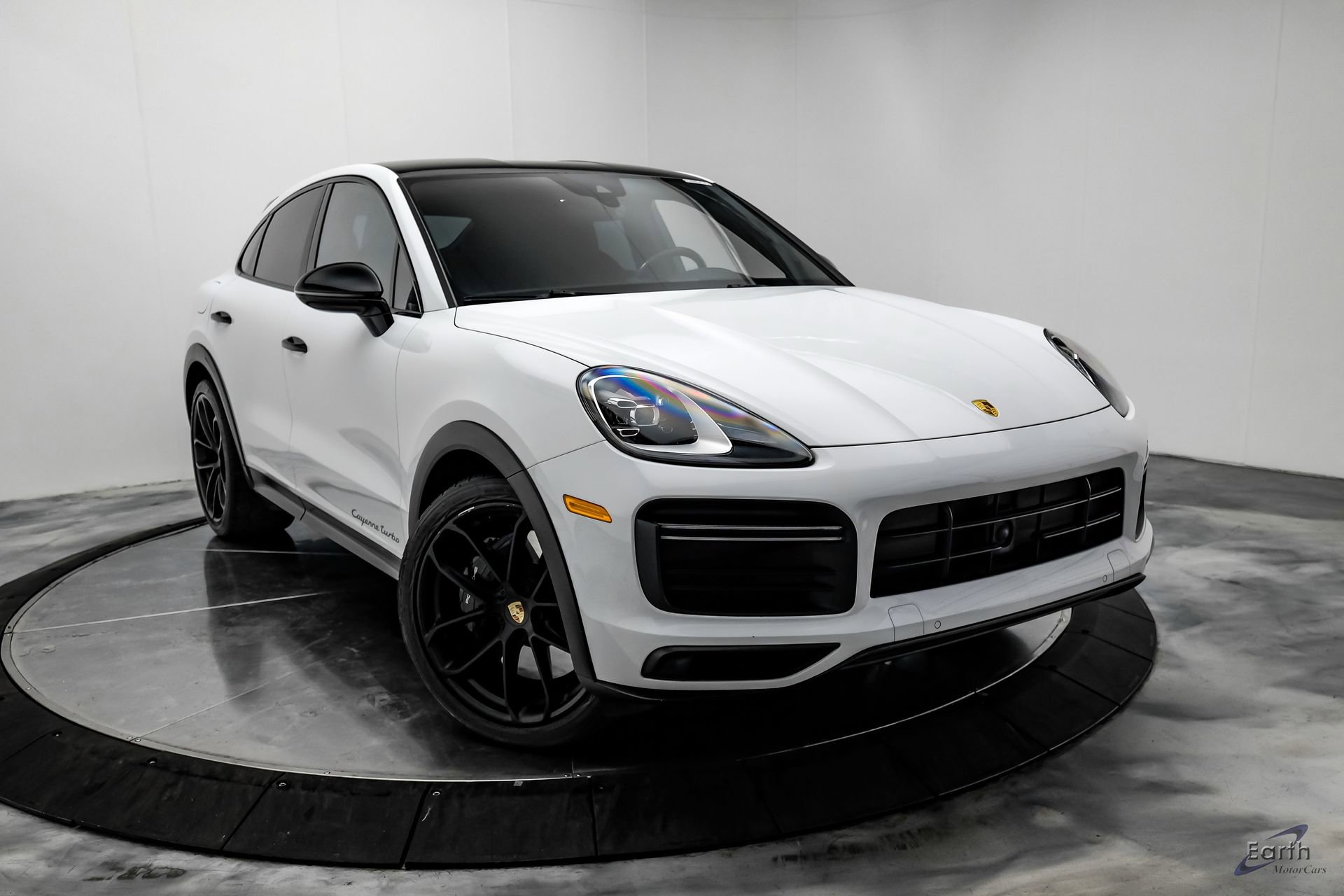 Used 2022 Porsche Cayenne Turbo image 20