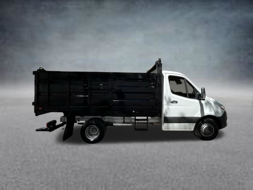 Used 2021 Mercedes-Benz Sprinter 4500 image 8