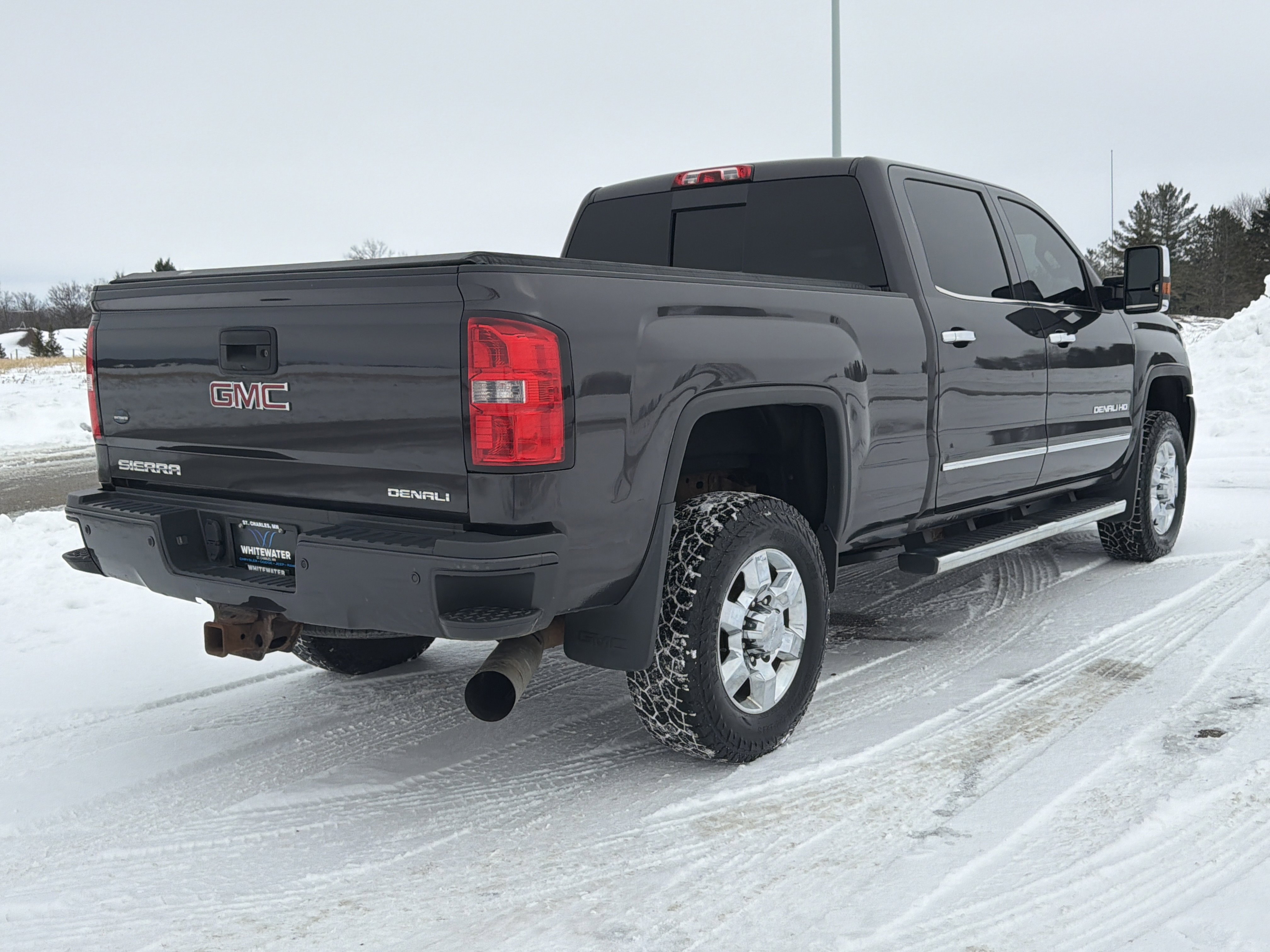 Used 2015 GMC Sierra 3500 Denali w/ Duramax Plus Package image 24
