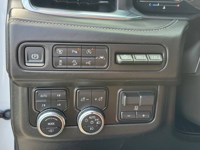 Used 2024 GMC Yukon Denali Ultimate AWD/4WD image 25