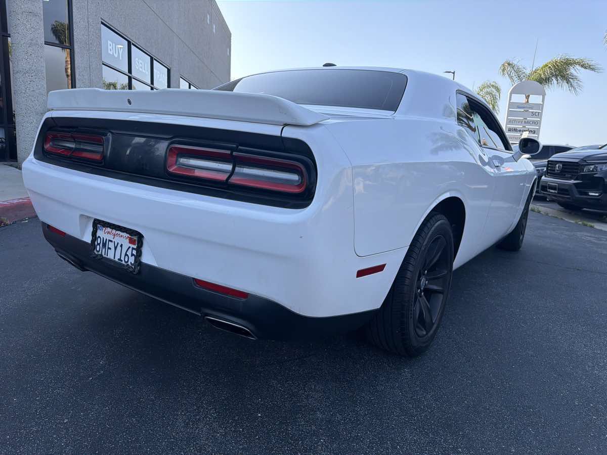 Used 2018 Dodge Challenger SXT RWD image 13