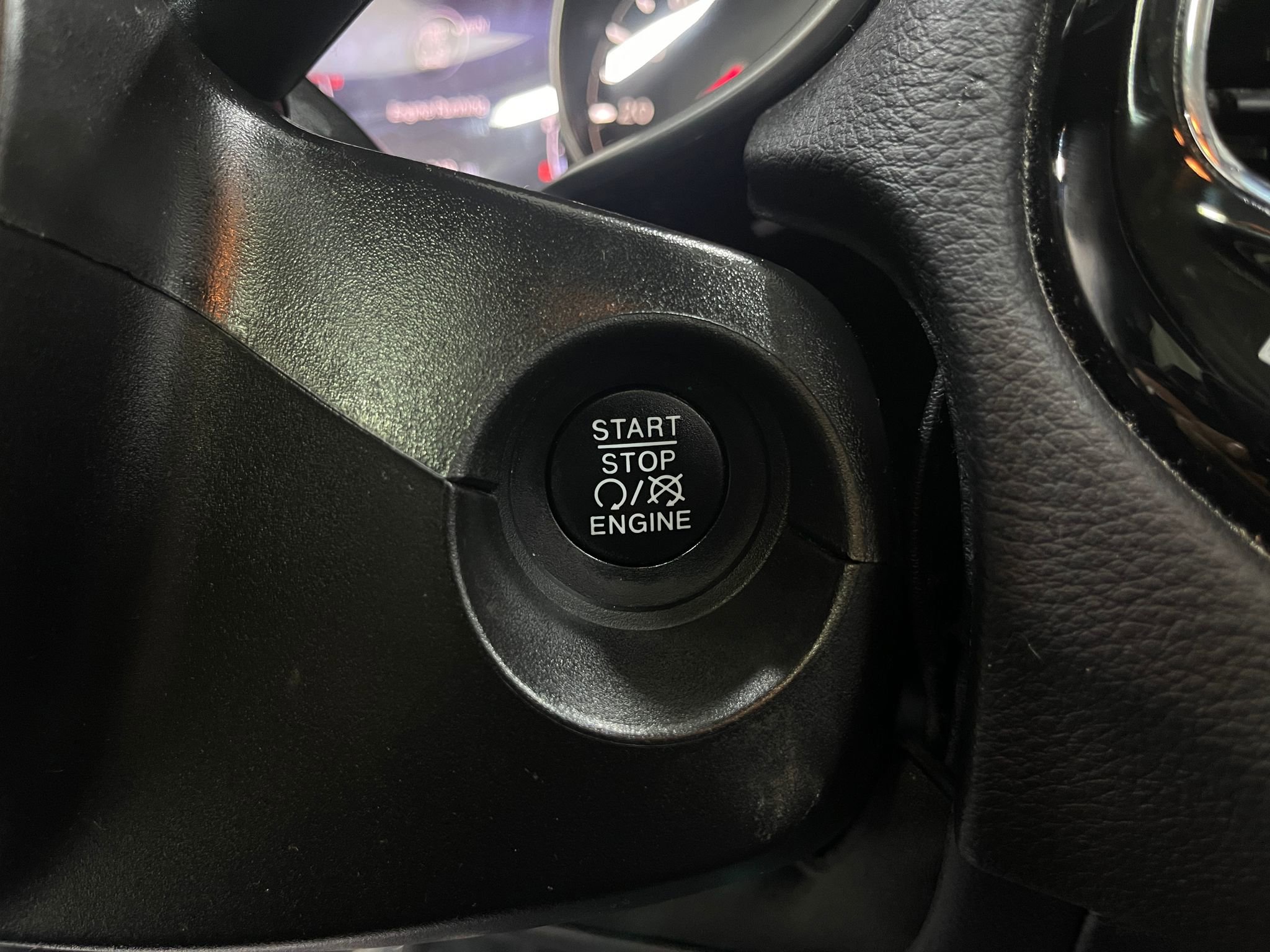 Used 2018 Jeep Compass Limited image 20