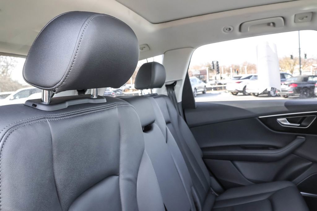 Used 2024 Audi Q7 3.0T Premium Plus AWD/4WD image 37