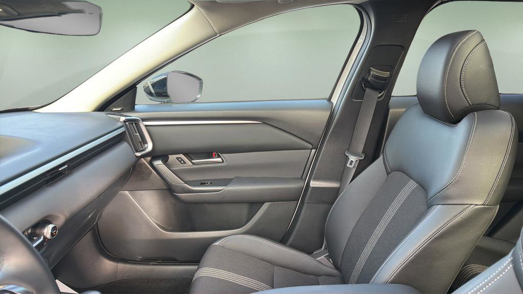 Certified 2025 MAZDA CX-50 AWD 2.5 S w/ Weather Package image 13