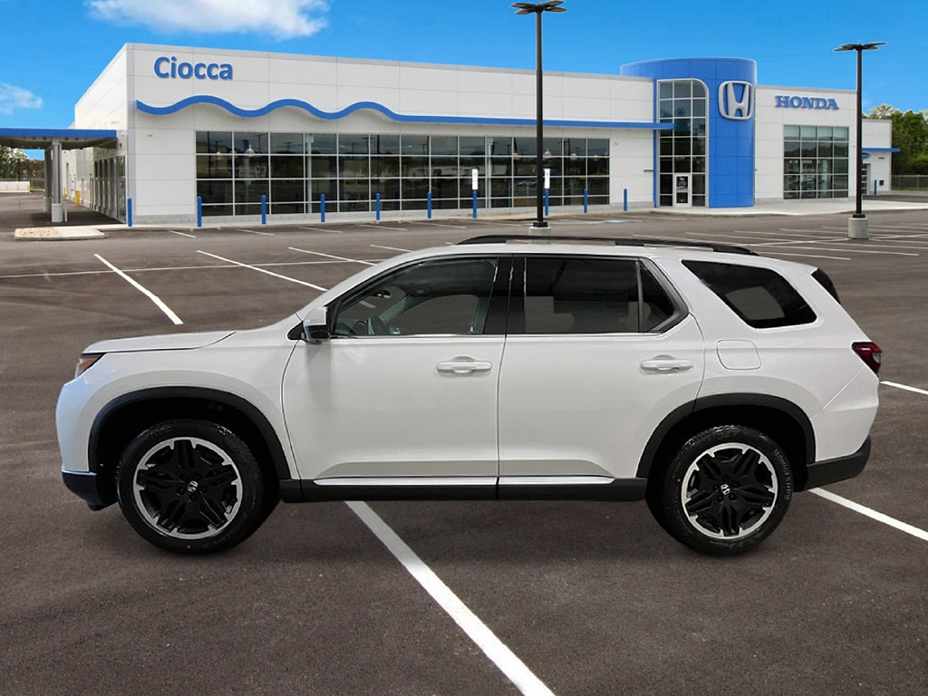 New 2026 Honda Pilot Touring image 2